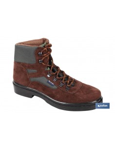 BOTA TREKKING MARRON MODELO...