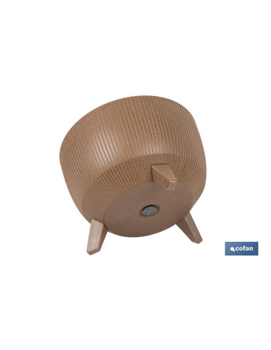 MACETA CON PATAS Y FILTRO DE DRENAJE...