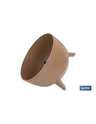 MACETA CON PATAS Y FILTRO DE DRENAJE...